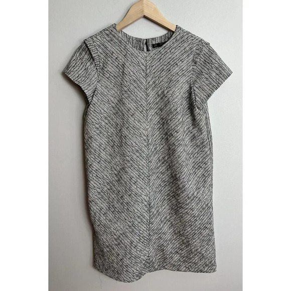 Zara Basic Collection Black & White Leaf Feather Shift Dress Size Medium Women’s - Picture 2 of 8
